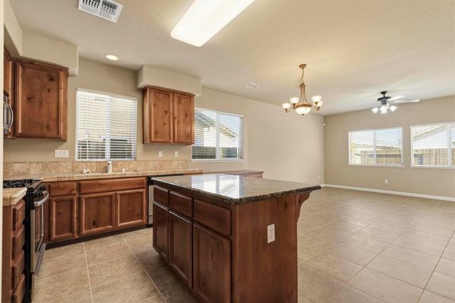 5621 Seedling Way, Marysville, CA 95901