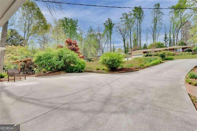 2774 Overlook Drive, Atlanta, GA 30345