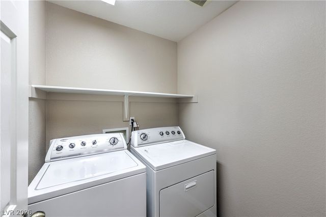 9188 Red Knoll Street, Las Vegas, NV 89113