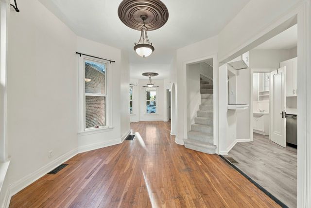 1023 S Claremont Street, Chicago, IL 60612