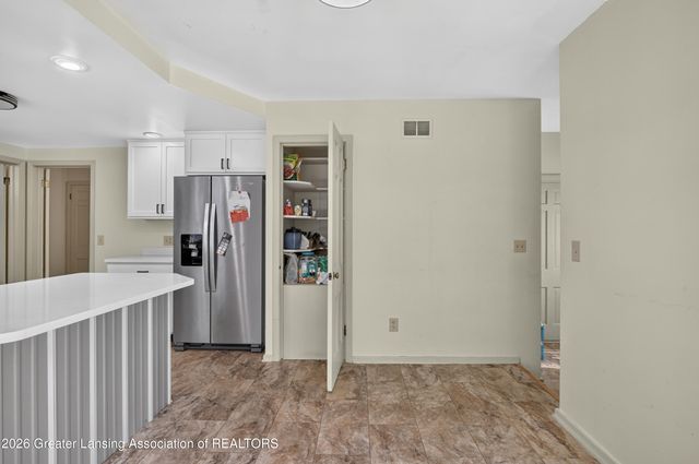 1682 Woodside Drive, East Lansing, MI 48823