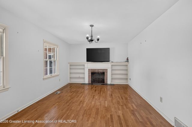 1682 Woodside Drive, East Lansing, MI 48823