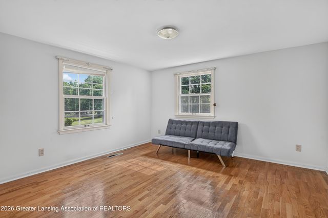1682 Woodside Drive, East Lansing, MI 48823