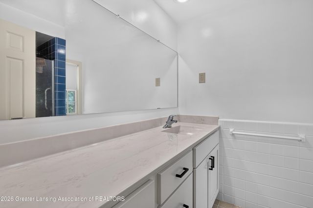 1682 Woodside Drive, East Lansing, MI 48823