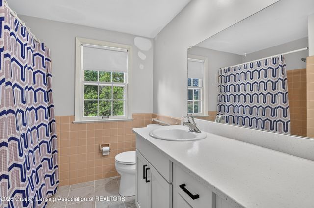 1682 Woodside Drive, East Lansing, MI 48823