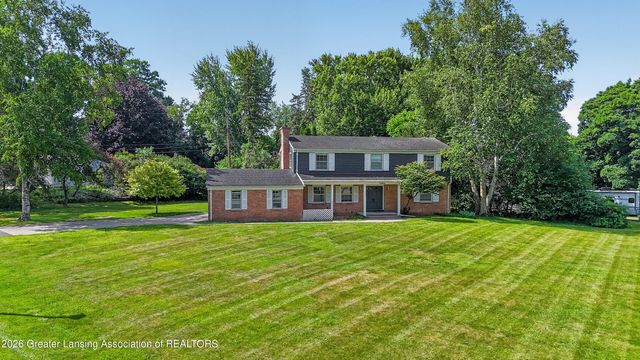 1682 Woodside Drive, East Lansing, MI 48823