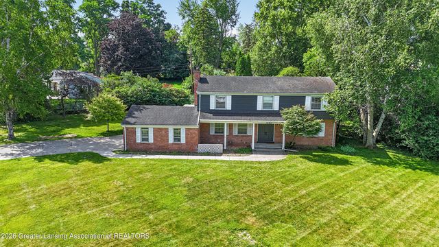 1682 Woodside Drive, East Lansing, MI 48823