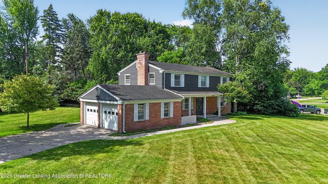 1682 Woodside Drive, East Lansing, MI 48823