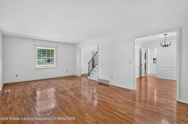 1682 Woodside Drive, East Lansing, MI 48823