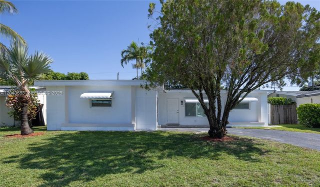 8571 NW 27th Pl, Sunrise, FL 33322