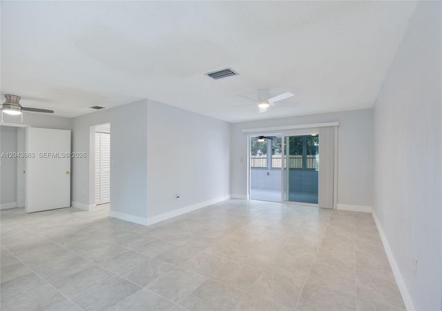 8571 NW 27th Pl, Sunrise, FL 33322