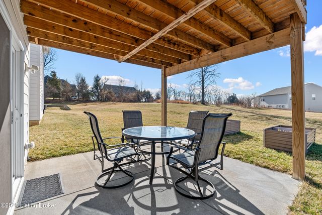 2837 Chelsea Meadow Way, La Grange, KY 40031