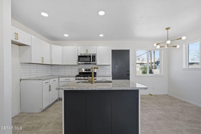 10253 SHENANDOAH Street, El Paso, TX 79924