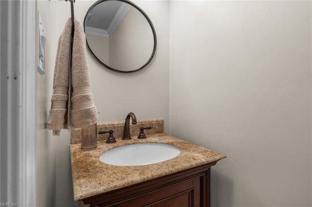3448 Green Pine LN, Virginia Beach, VA 23452