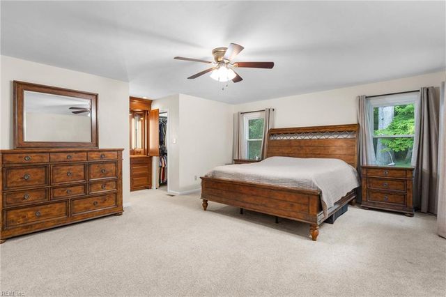 3448 Green Pine LN, Virginia Beach, VA 23452
