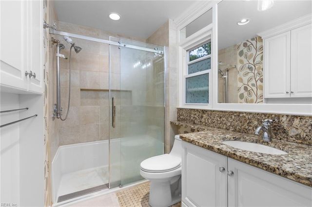 3448 Green Pine LN, Virginia Beach, VA 23452