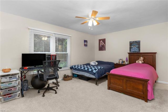 3448 Green Pine LN, Virginia Beach, VA 23452
