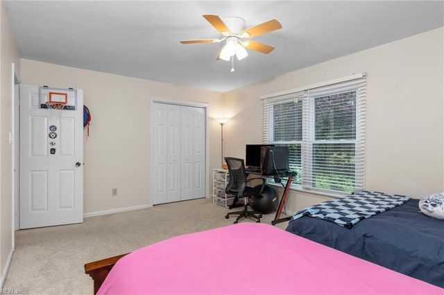 3448 Green Pine LN, Virginia Beach, VA 23452