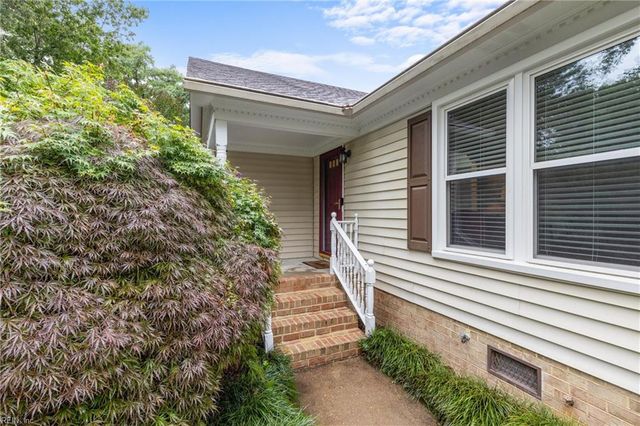 3448 Green Pine LN, Virginia Beach, VA 23452