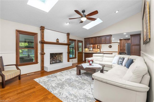 3448 Green Pine LN, Virginia Beach, VA 23452