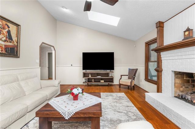3448 Green Pine LN, Virginia Beach, VA 23452