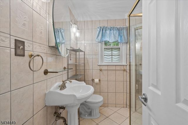 76 Werner Ave, North Haledon Boro, NJ 07508
