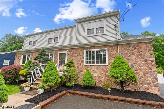 76 Werner Ave, North Haledon Boro, NJ 07508
