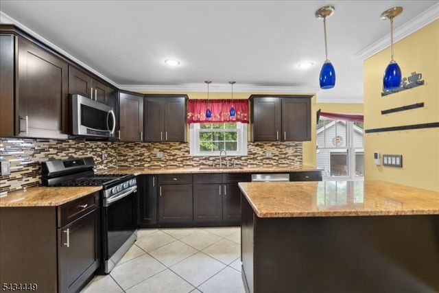 76 Werner Ave, North Haledon Boro, NJ 07508
