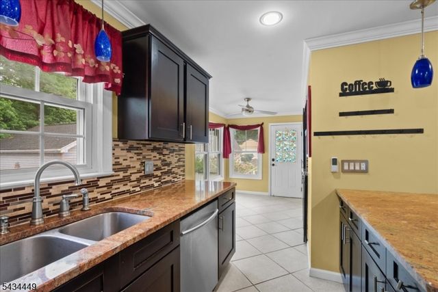 76 Werner Ave, North Haledon Boro, NJ 07508