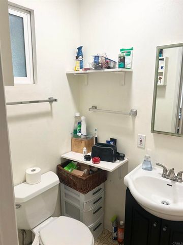 157 MAPLE AVE., Carlsbad, CA 92008