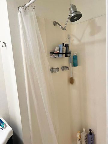 157 MAPLE AVE., Carlsbad, CA 92008