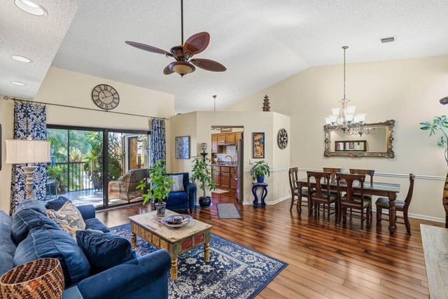 2202 Aspen Way 2202, Boynton Beach, FL 33436