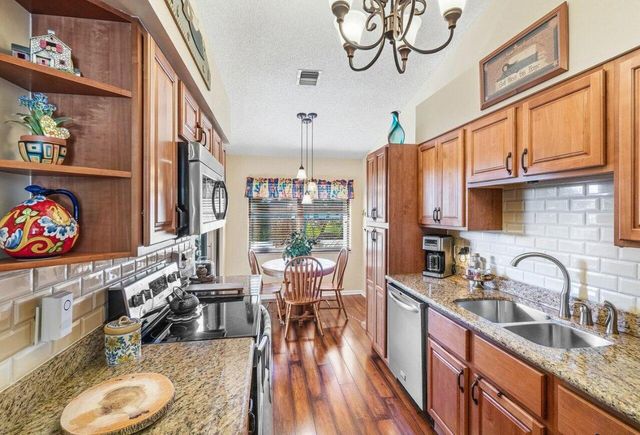 2202 Aspen Way 2202, Boynton Beach, FL 33436