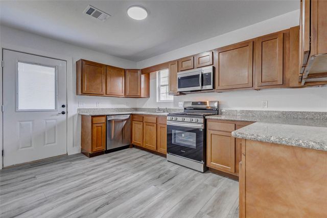 8505 Denby Street, Houston, TX 77012