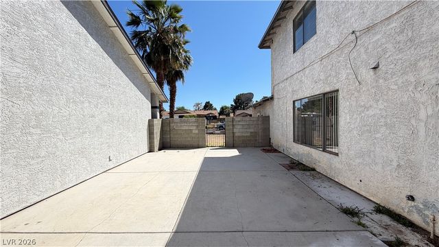 5522 WHITE CAP Street, Las Vegas, NV 89110