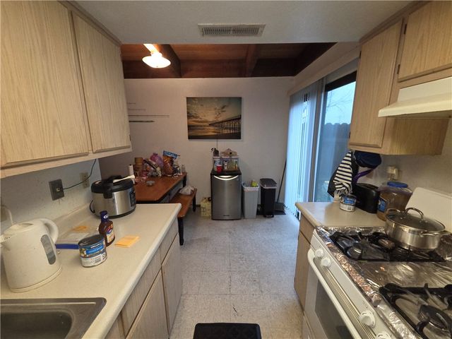 635 North Street, Corning, CA 96021