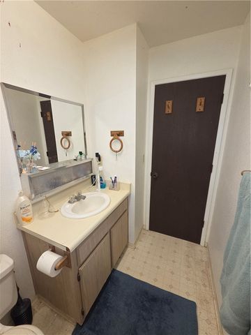 635 North Street, Corning, CA 96021