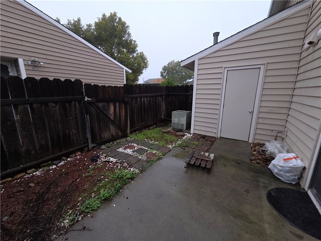 635 North Street, Corning, CA 96021