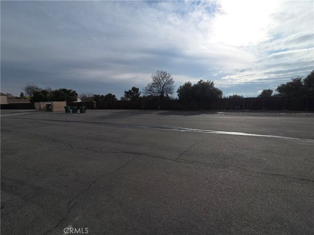 635 North Street, Corning, CA 96021
