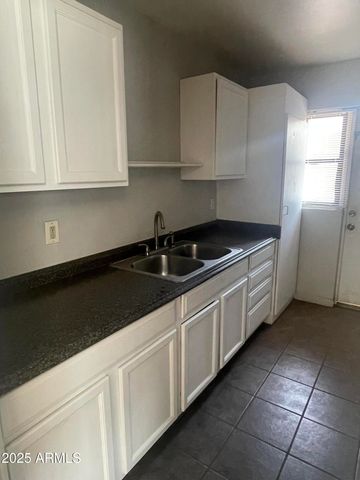 1226 W ROOSEVELT Street, Phoenix, AZ 85007