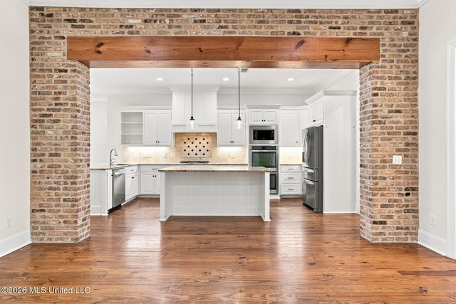 213 Breezy Hill Drive, Madison, MS 39110