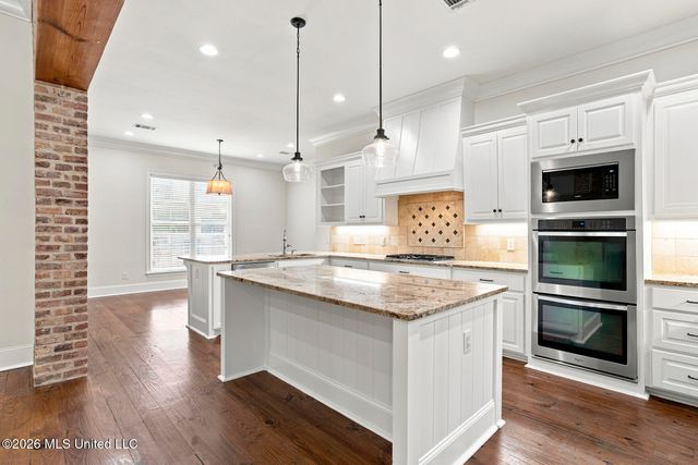 213 Breezy Hill Drive, Madison, MS 39110