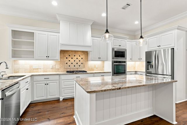 213 Breezy Hill Drive, Madison, MS 39110