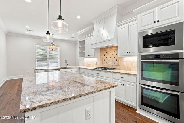 213 Breezy Hill Drive, Madison, MS 39110