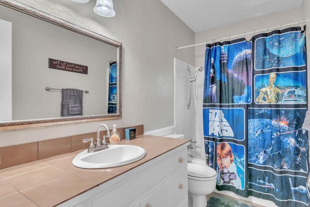 1915 Page One Rd, Longview, TX 75605