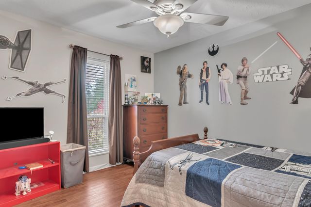 1915 Page One Rd, Longview, TX 75605