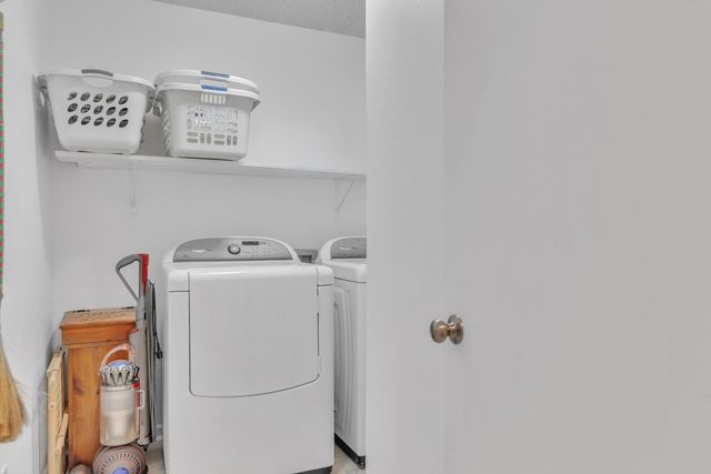 1915 Page One Rd, Longview, TX 75605