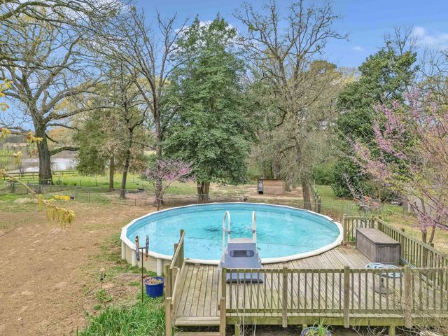 1915 Page One Rd, Longview, TX 75605