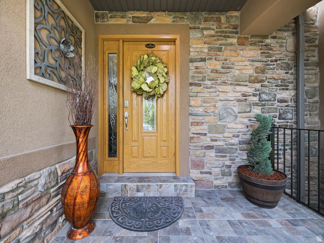 3288 W EPHRAIM CIR, South Jordan, UT 84095
