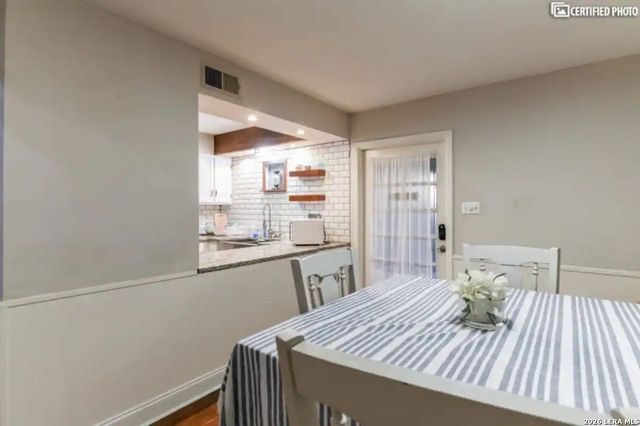 105 Gladiola B, Castle Hills, TX 78213